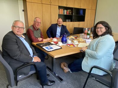 Foto des Albums: Besuch_Lena_Düpont_04052022