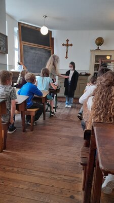 Foto des Albums: Schule früher- Schule heute