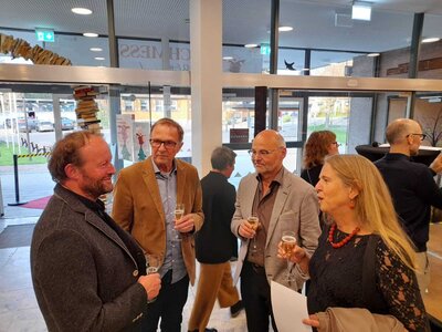 Bei der Buchpreisverleihung: Martin Wangler, Klaus G&uuml;lker, Volker Haselbacher und Autorin Birgit Hermann  (Bild vergr&ouml;&szlig;ern)
