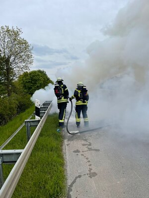 Foto des Albums: KFZ_Brand_BAB_2022-04-29