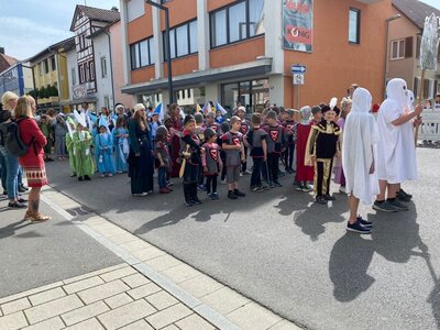 Foto des Albums: Kinderfestumzug Heimattage Mengen