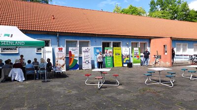 Foto des Albums: Aus OSSI wird Neustadtforum
