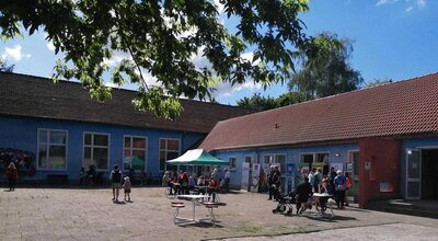 Foto des Albums: Aus OSSI wird Neustadtforum