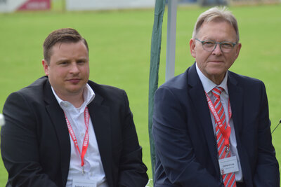 Vorschaubild: Robert Reinhard und Gerhard Jung verabschieden sich aus dem Vorstand.