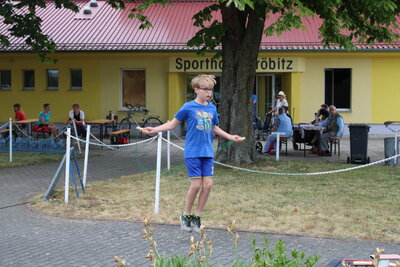 Seilspringen  (Bild vergr&ouml;&szlig;ern)