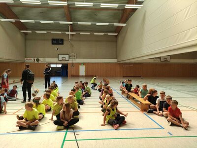 Foto des Albums: Völkerballtunier Klasse 4