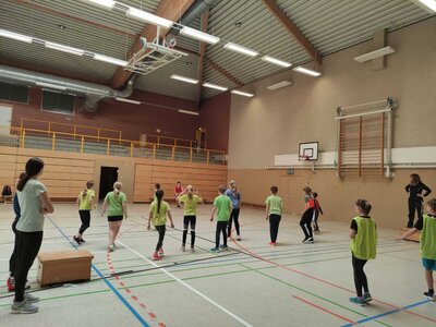 Foto des Albums: Völkerballtunier Klasse 4