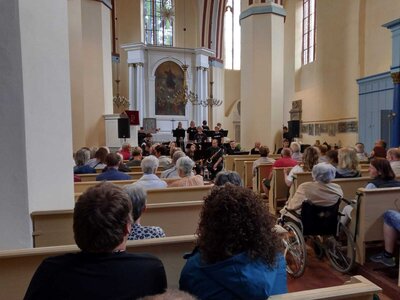 Foto des Albums: Kunstmarkt und Konzert in der Kirche (10.06.2022)