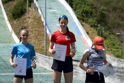 2022-06 18 Nordcup Wernigerode von links Duschek Kim Amy Holz Alvine Himmelreich Anna  (Bild vergr&ouml;&szlig;ern)
