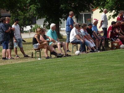 Foto des Albums: Allstars Haßberge gegen 1.FC Nürnberg Traditionsmannschaft