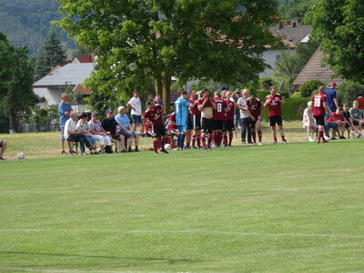 Foto des Albums: Allstars Haßberge gegen 1.FC Nürnberg Traditionsmannschaft
