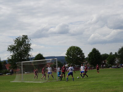 Foto des Albums: Allstars Haßberge gegen 1.FC Nürnberg Traditionsmannschaft