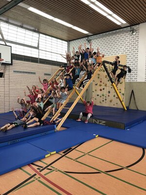 Foto des Albums: Action-Center