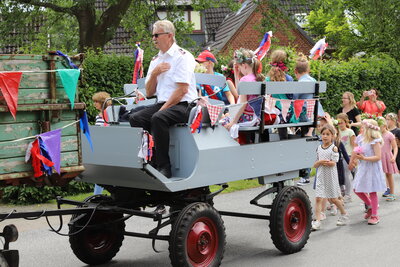 Foto des Albums: Schulfest-Umzug der Grundschule Seester (17.06.2022)