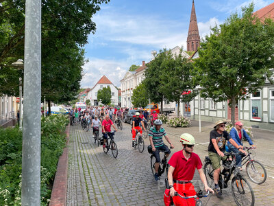 Foto des Albums: Gut 100 Teilnehmer bei der Sommertour mit dem Bürgermeister 2022