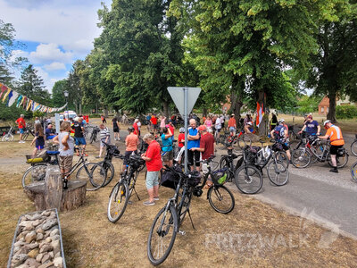 Foto des Albums: Gut 100 Teilnehmer bei der Sommertour mit dem Bürgermeister 2022