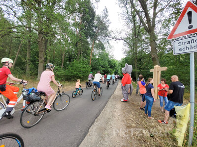 Foto des Albums: Gut 100 Teilnehmer bei der Sommertour mit dem Bürgermeister 2022