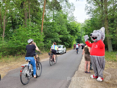 Foto des Albums: Gut 100 Teilnehmer bei der Sommertour mit dem Bürgermeister 2022