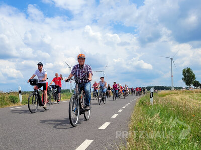 Foto des Albums: Gut 100 Teilnehmer bei der Sommertour mit dem Bürgermeister 2022
