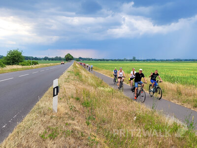 Foto des Albums: Gut 100 Teilnehmer bei der Sommertour mit dem Bürgermeister 2022