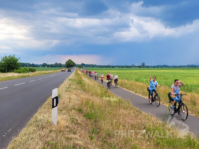 Foto des Albums: Gut 100 Teilnehmer bei der Sommertour mit dem Bürgermeister 2022
