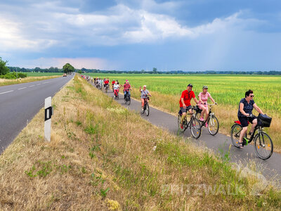 Foto des Albums: Gut 100 Teilnehmer bei der Sommertour mit dem Bürgermeister 2022