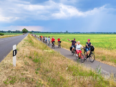Foto des Albums: Gut 100 Teilnehmer bei der Sommertour mit dem Bürgermeister 2022