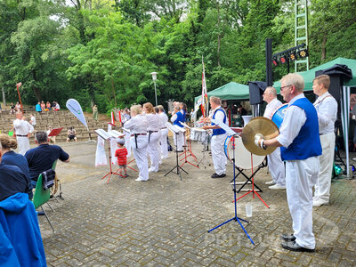 Foto des Albums: Gut 100 Teilnehmer bei der Sommertour mit dem Bürgermeister 2022