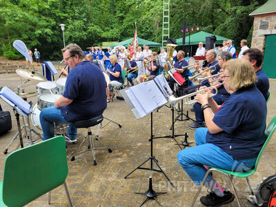 Foto des Albums: Gut 100 Teilnehmer bei der Sommertour mit dem Bürgermeister 2022