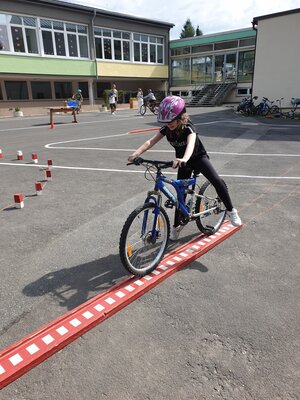 Foto des Albums: Schonraumübungen mit dem Fahrrad oder City-Roller (04. 07. 2022)