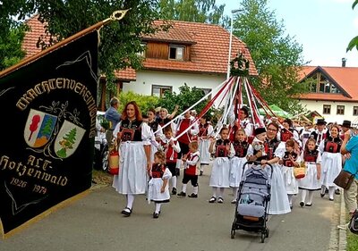 Foto des Albums: Rosenfest in Nöggeschwiel