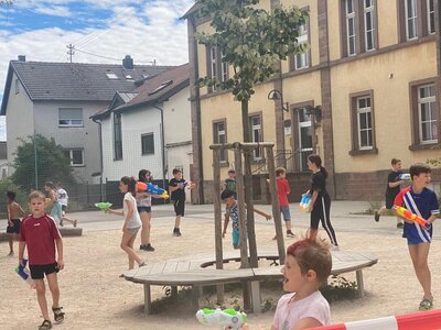 Foto des Albums: Wasserschlacht