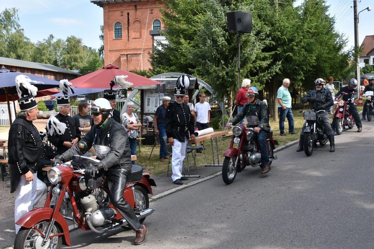 Bild: Jawa - BK