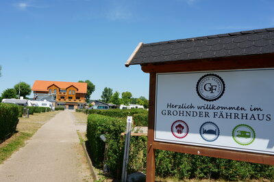 Auf dem R&uuml;ckweg - wir werden erwartet  (Bild vergr&ouml;&szlig;ern)