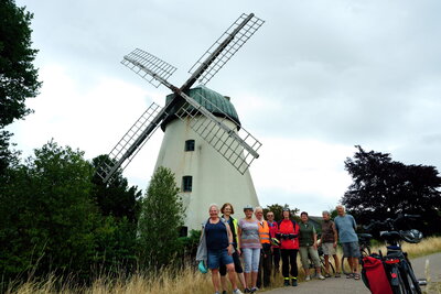 Holl&auml;nder Windm&uuml;hle T&uuml;ndern  (Bild vergr&ouml;&szlig;ern)