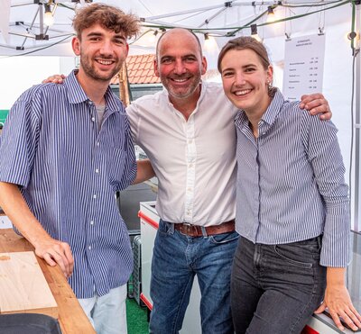 2022-06-16-0325 Mandeler Kerb - Freitags Abend - Trio Baumberger  (Bild vergr&ouml;&szlig;ern)