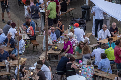 2022-06-18-0370 Mandeler Kerb - Samstag Abend - Blick von der Kirche  (Bild vergr&ouml;&szlig;ern)
