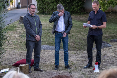 2022-06-20-0476 Mandeler Kerb - Montag - die Kerb wird begraben  (Bild vergr&ouml;&szlig;ern)