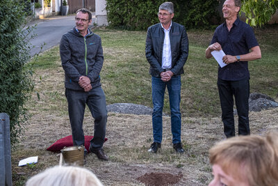 2022-06-20-0477 Mandeler Kerb - Montag - die Kerb wird begraben  (Bild vergr&ouml;&szlig;ern)