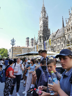 Foto des Albums: 2022_07_Bildugsfahrt_Muenchen