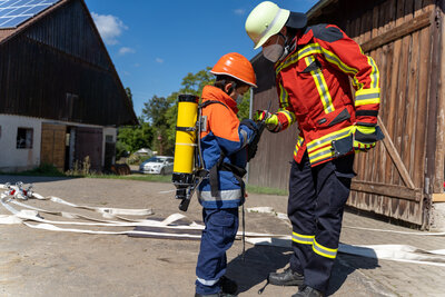 Jugendfeuerwehr  (Bild vergr&ouml;&szlig;ern)