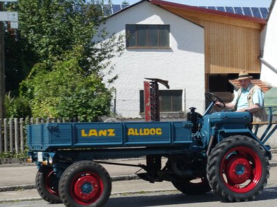 Foto des Albums: Oldtimertreffen Ernsgaden 2022  (Fotoalbum 1)