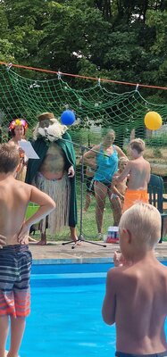 Foto des Albums: Kinder-und Neptunfest im Schwimmbad Kirchheilingen