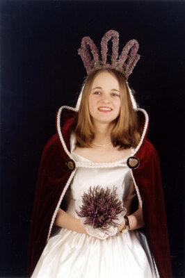 Vorschaubild: Heidekönigin 2000  Veronika Weßling