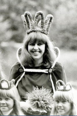 Vorschaubild: Heidekönigin 1983  Anja Schuhmache