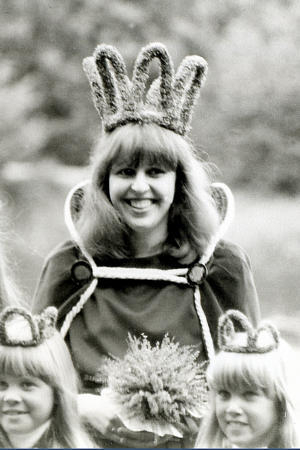 Bild: Heidekönigin 1983 Anja Schuhmache
