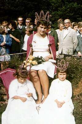 Vorschaubild: Heidekönigin 1962  Hilke Cordes (Wöhling)