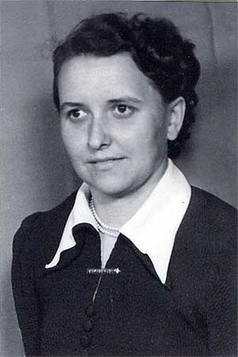 Vorschaubild: Heidekönigin 1949  Gerda Halpap (Thömen)