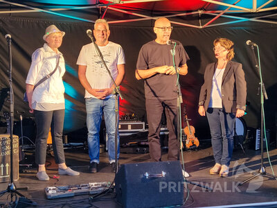 Foto des Albums: Pritzwalker Herbstleuchten 2022 begeisterte