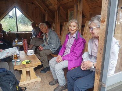 Platz ist in der kleinsten H&uuml;tte  (Bild vergr&ouml;&szlig;ern)